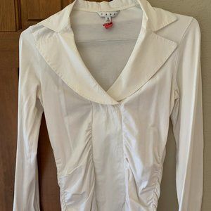 White ruched long-sleeved shirt for a buff-physic (M)